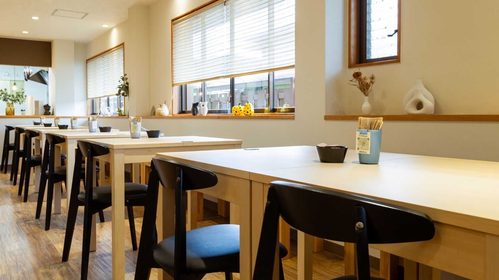 maruru caf&eacute;　メインダイニング