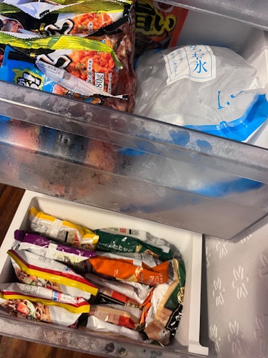 冷蔵庫には冷凍食品有料