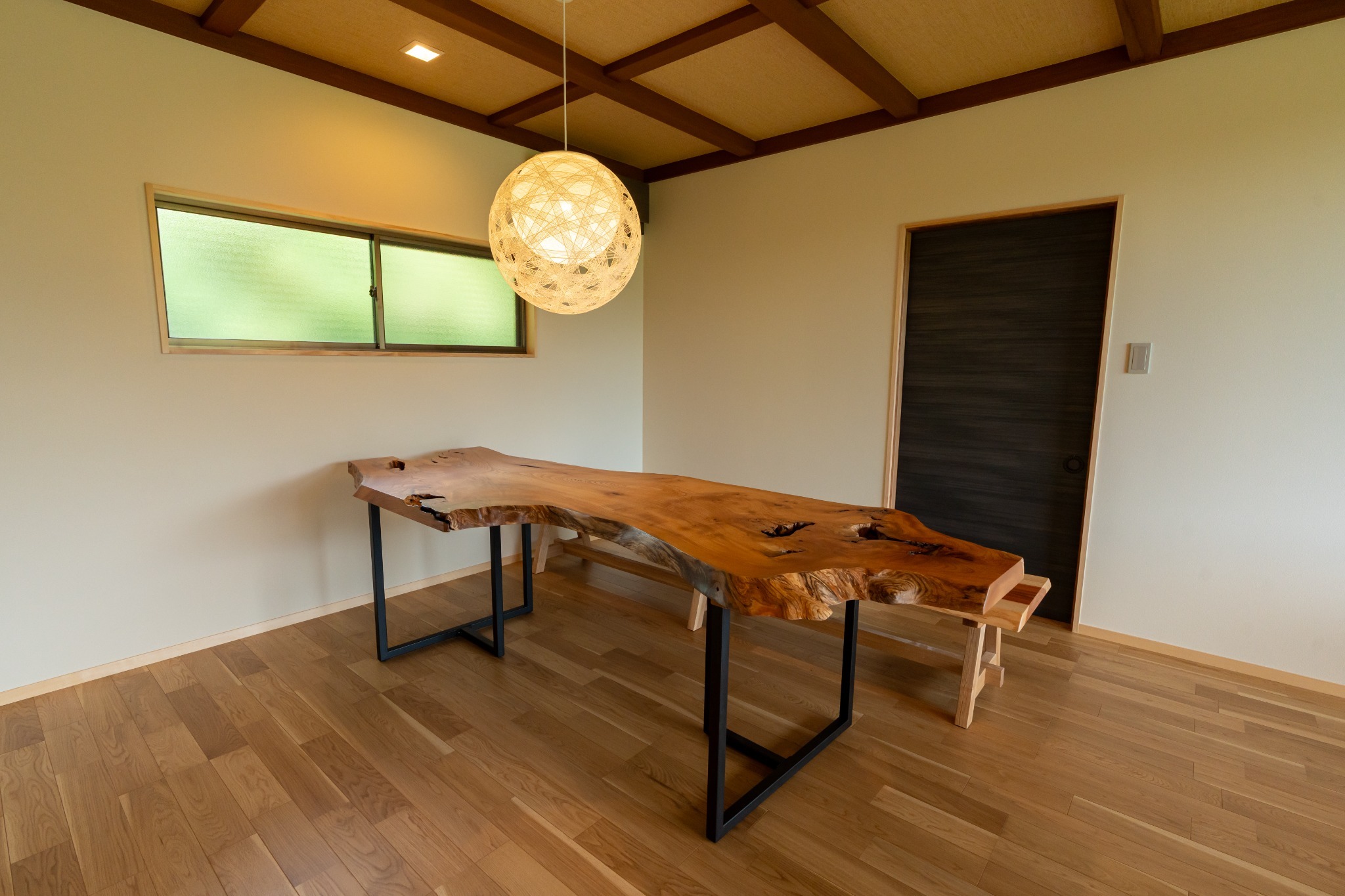 伊吹・ダイニング