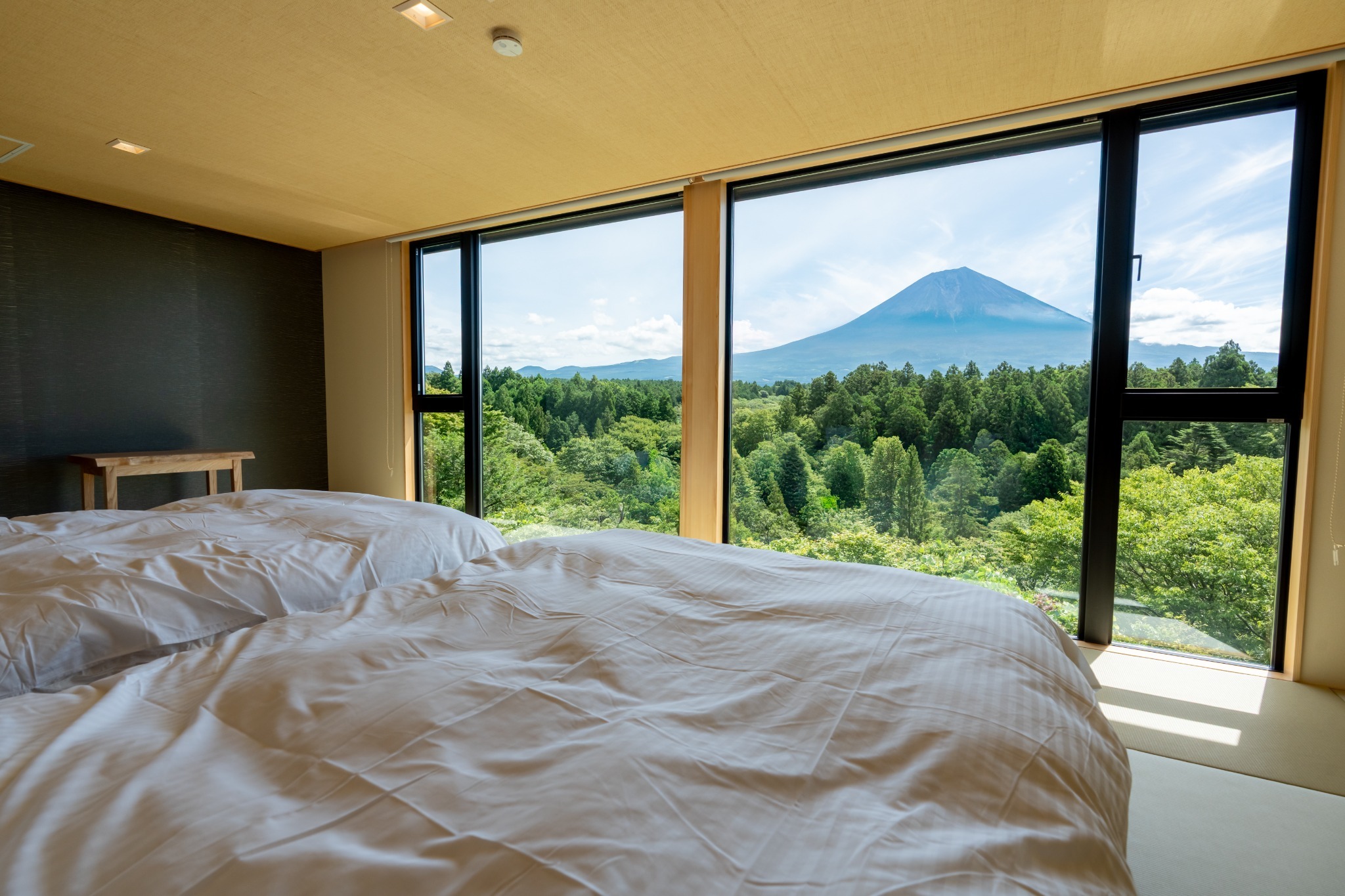 雪柳・ベッドルーム