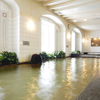 ★Suối nước nóng tự nhiên "Sala Terrena"