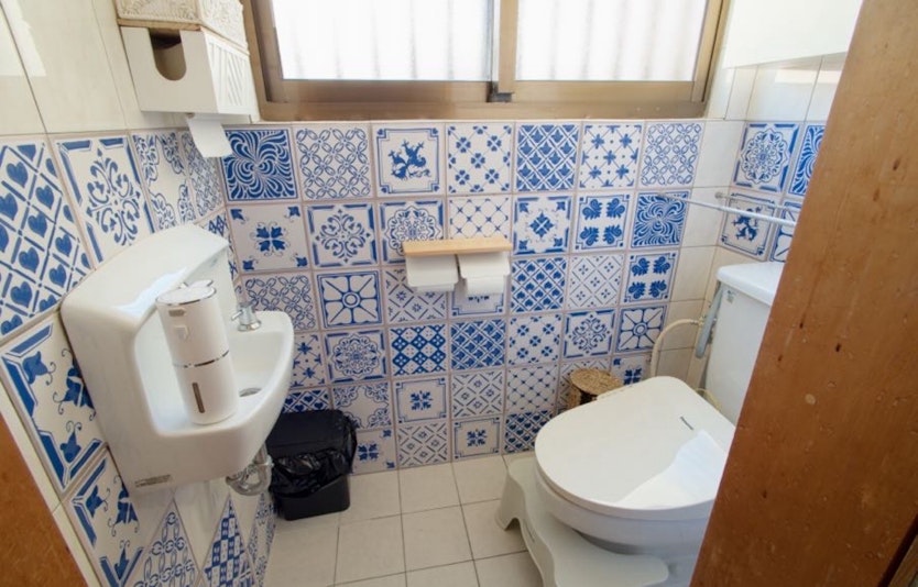 トイレには踏み台も。