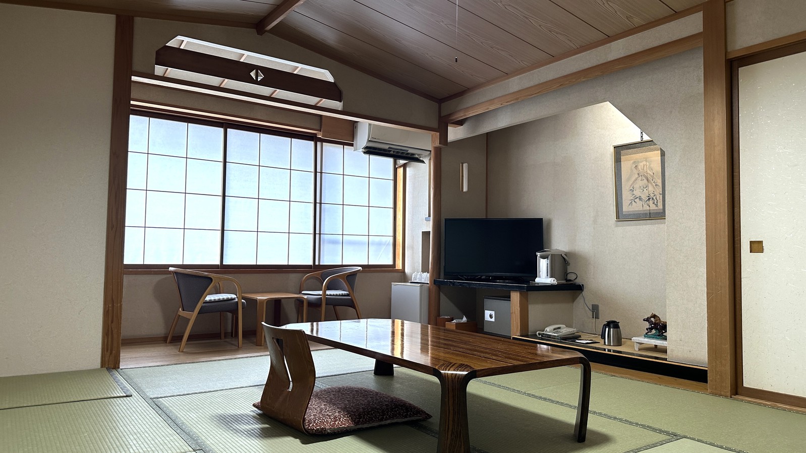 【和室10畳】一番予約の多い一般的な和室のお部屋です