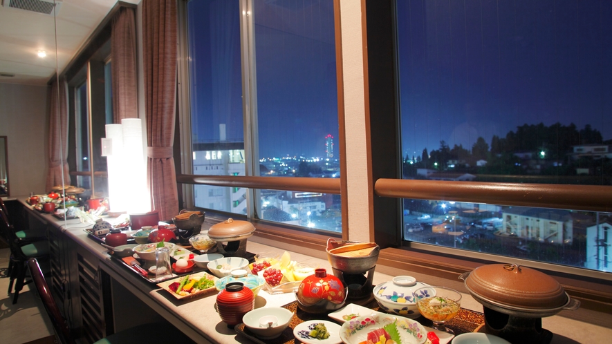 洋室ツインのお部屋は夜景を見ながらお部屋食を楽しめます☆