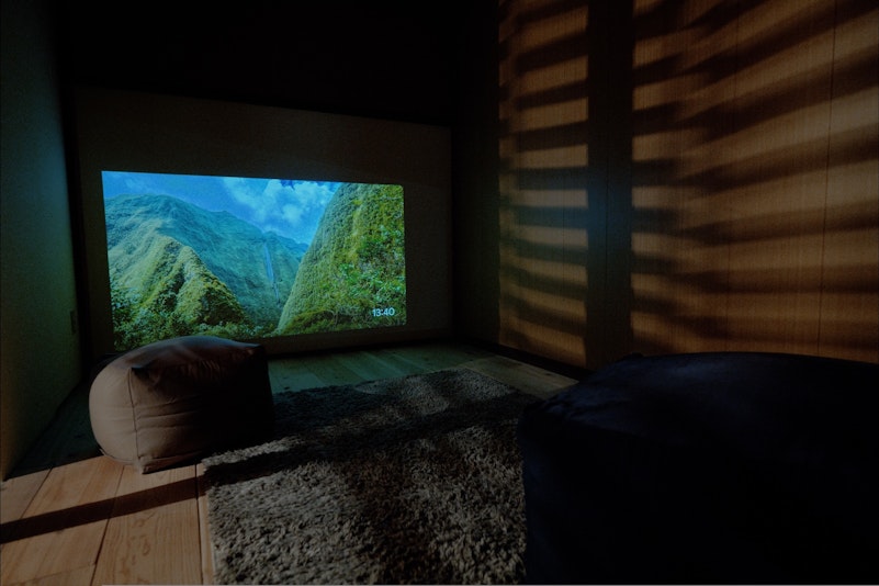 古民家の中に「シアタールーム」を設置。Netflix、YouTubeなど、全てのアプリに対応（...