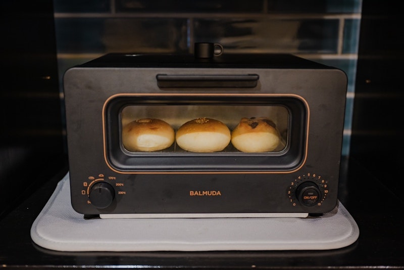 　バルミューダトースター