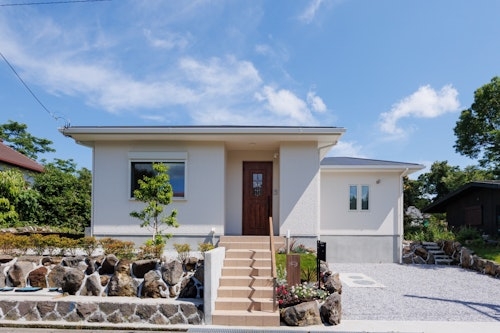 Ｒｅｓｏｒｔ　＆　Ｖｉｌｌａ　Ｎａｔｕｒａｌ　Ｊ．　＾