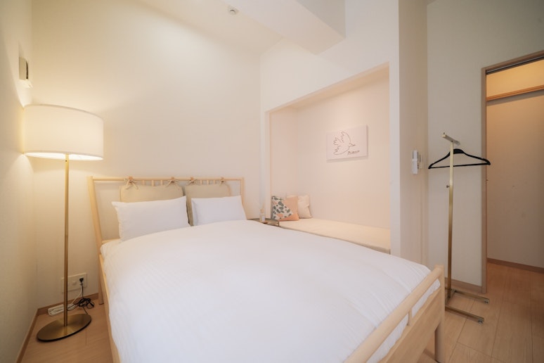 BED ROOM 2 (Double Bed&times;1/Alcove bed&times;1)　