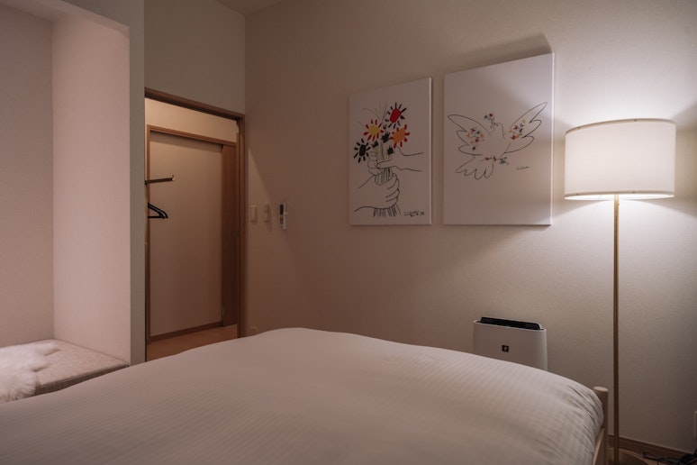 BED ROOM 1 (Double Bed&times;1/Alcove bed&times;1)　