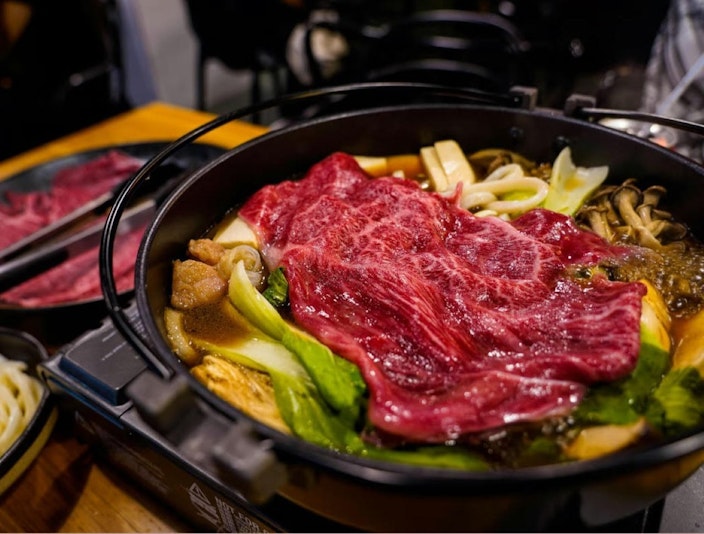 国産牛すき焼き　1人前4,000円