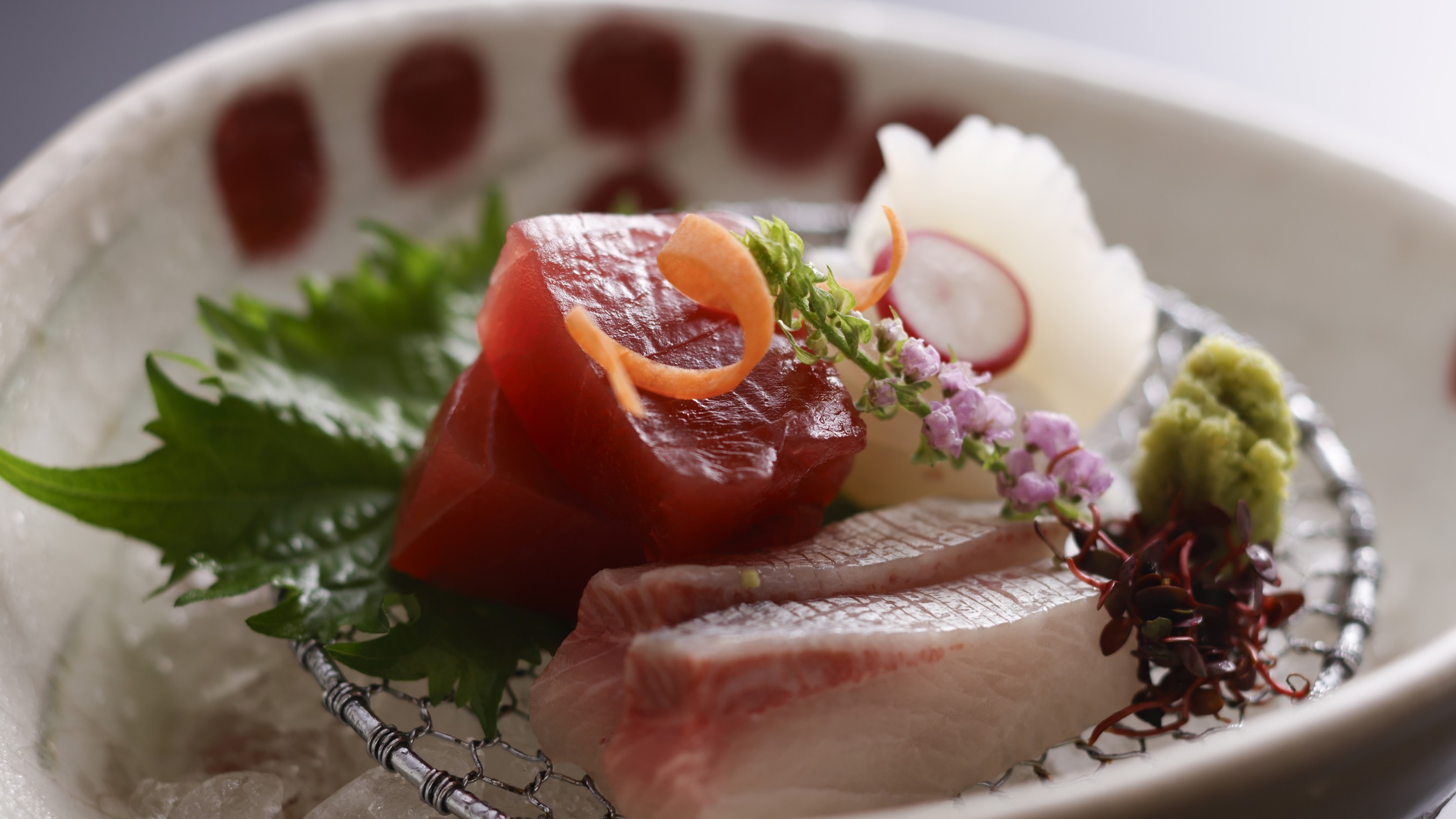 【部屋食】＼ 嬉しいお部屋食 ／ 国産牛と旬の海鮮を贅沢にも「せいろ蒸し」で♪特選料理プラン！