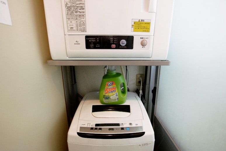 Washer & clothes dryer