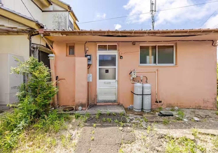 建物は古いけれど居心地のよい空間で皆さんをお待ちしています。