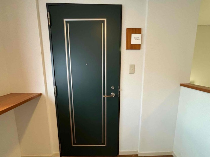 ２F_個室（プレジデント）入口