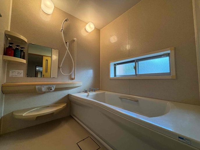 ２F_個室（キャデラック）バス