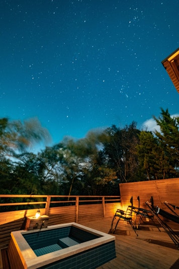 手が届きそうなほどに広がる満天の星空