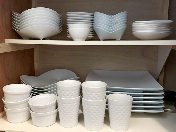 【メイン宿泊棟（定員６名）】食器完備