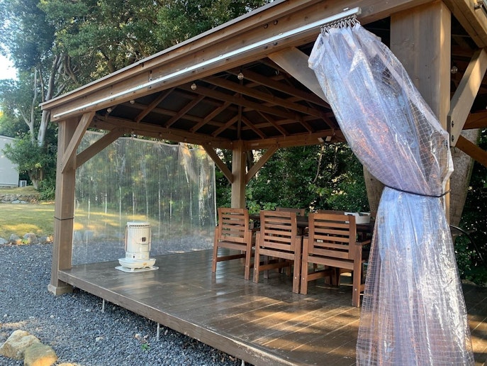 東屋があるので雨の日でもBBQ可