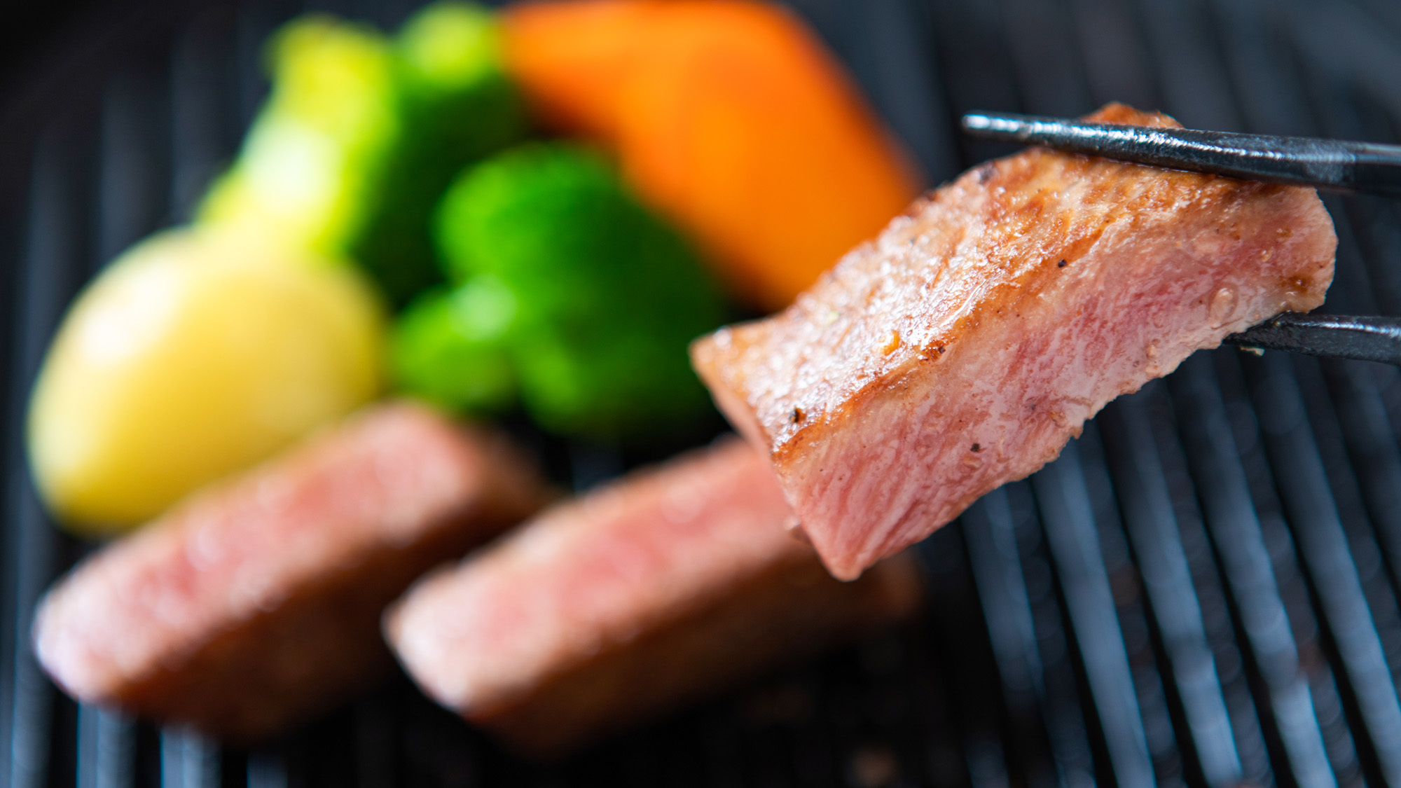 【グレードアップ】豊後牛の最上級「頂」を贅沢にステーキで味わう【1泊2食】