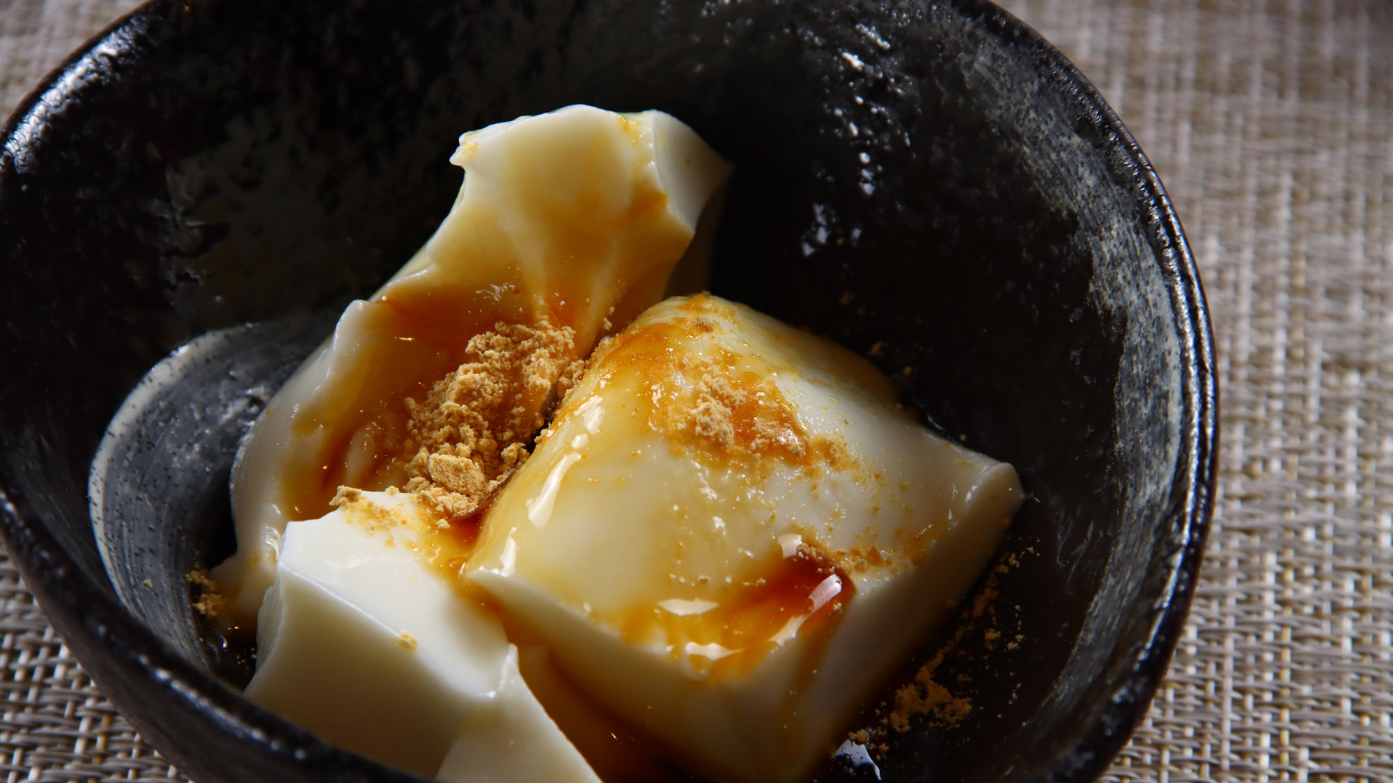 きな粉と黒蜜の杏仁豆腐