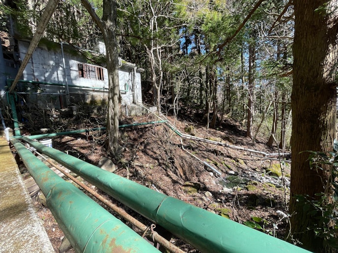 温泉引き込みポンプ