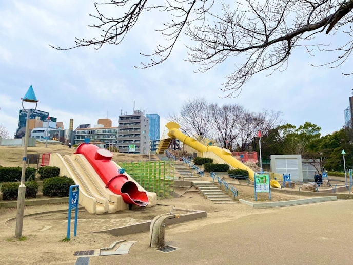 目の前は扇町公園、キッズプラザ、関西テレビ