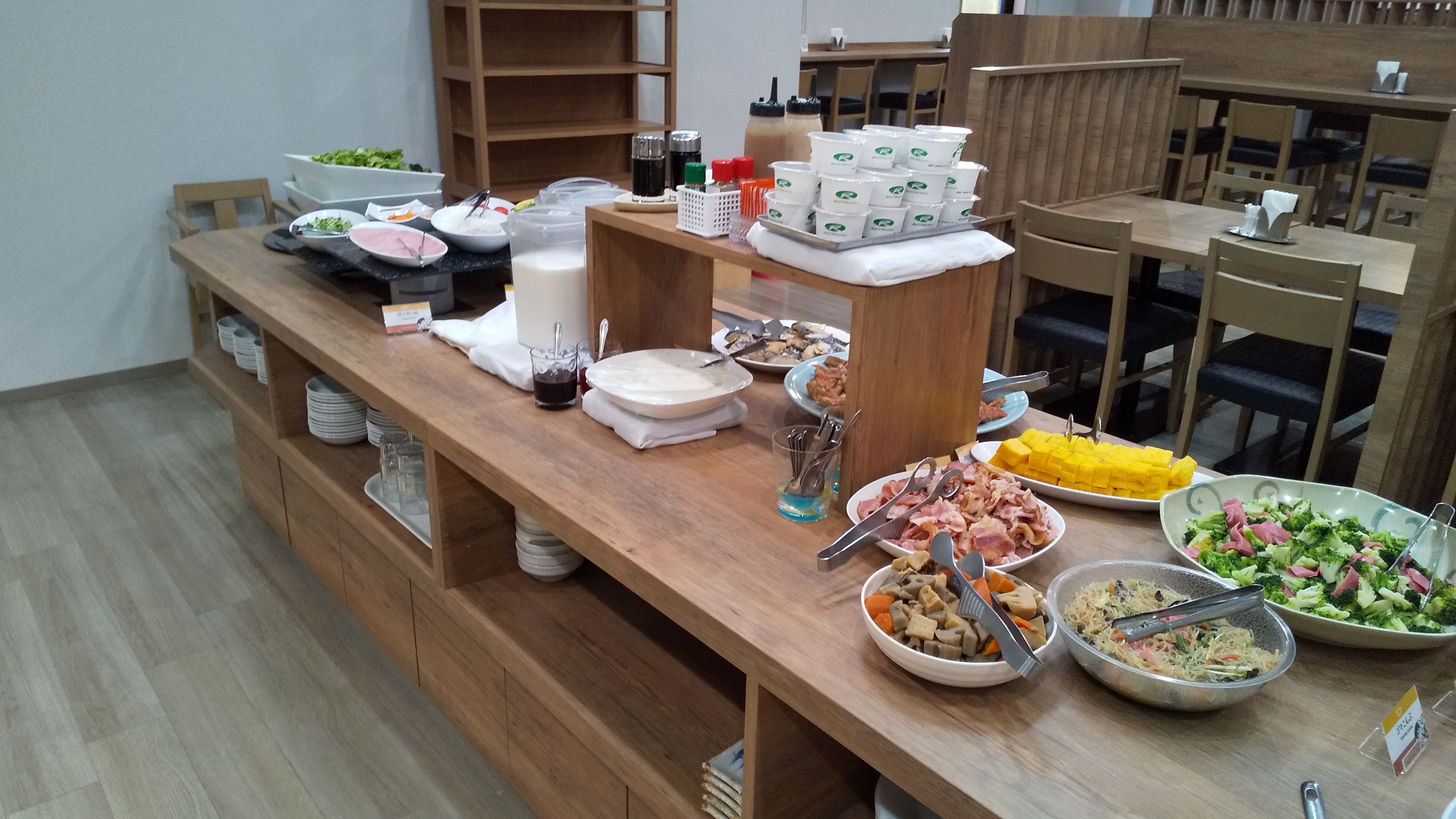 朝食バイキング　6:00～9:00