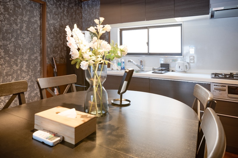 ダイニングテーブル