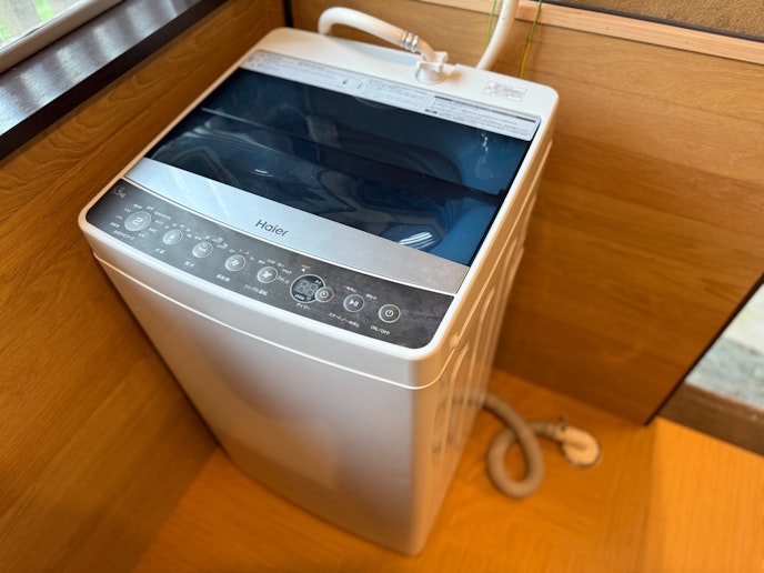 洗濯機も用意しており、コインランドリーに行く必要がありません。