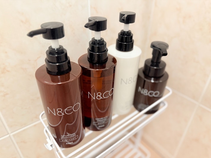 シャンプ、トリートメントなども備えてあります。