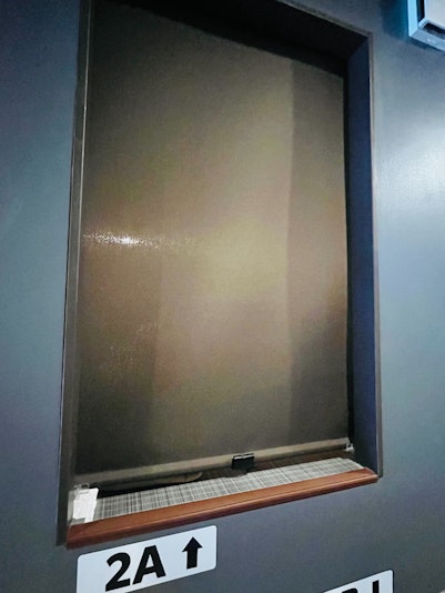 カーテンございます（施錠はできません）