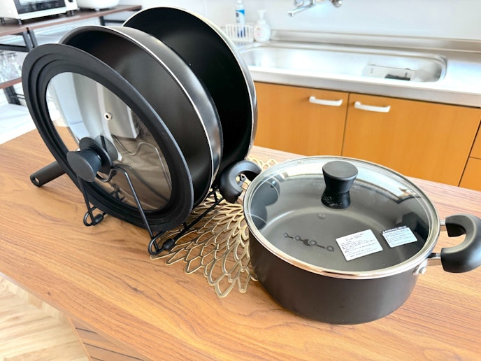 お鍋やフライパン。様々なお料理に対応可能です。