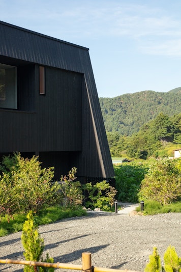 季節ごとに表情を変える景観。特別な滞在を演出します。