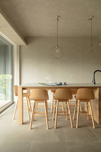 木の温もりを感じるダイニング