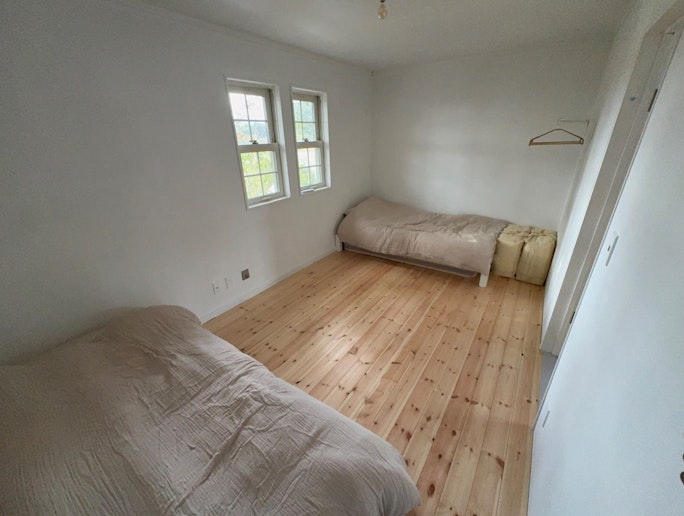 寝室４ 夕陽が差し込む