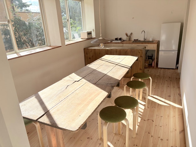 朝陽の差し込むダイニングキッチン