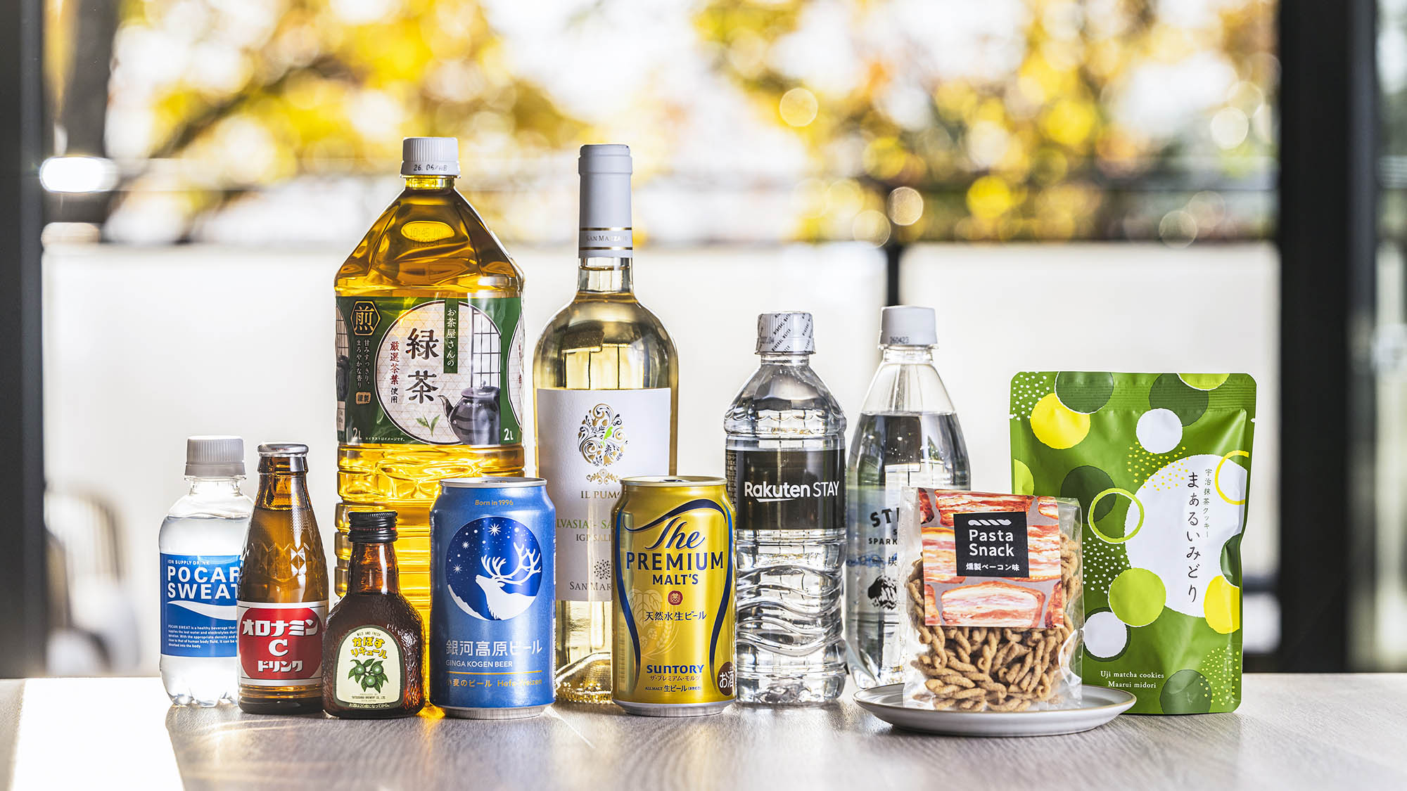 【食事：設備】全室にウェルカムドリンクとスナックをご用意しています