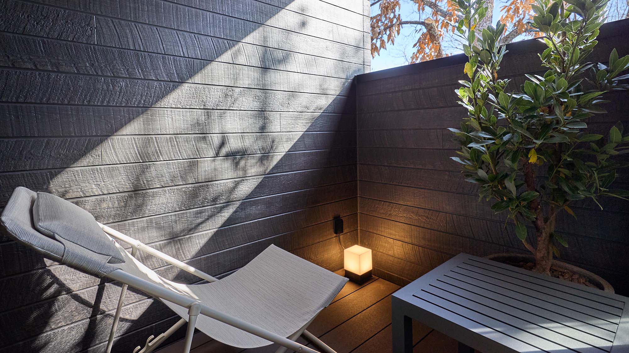 【A・Aペット：外気浴スペース】外気浴スペースで至極のリラックスタイムを。