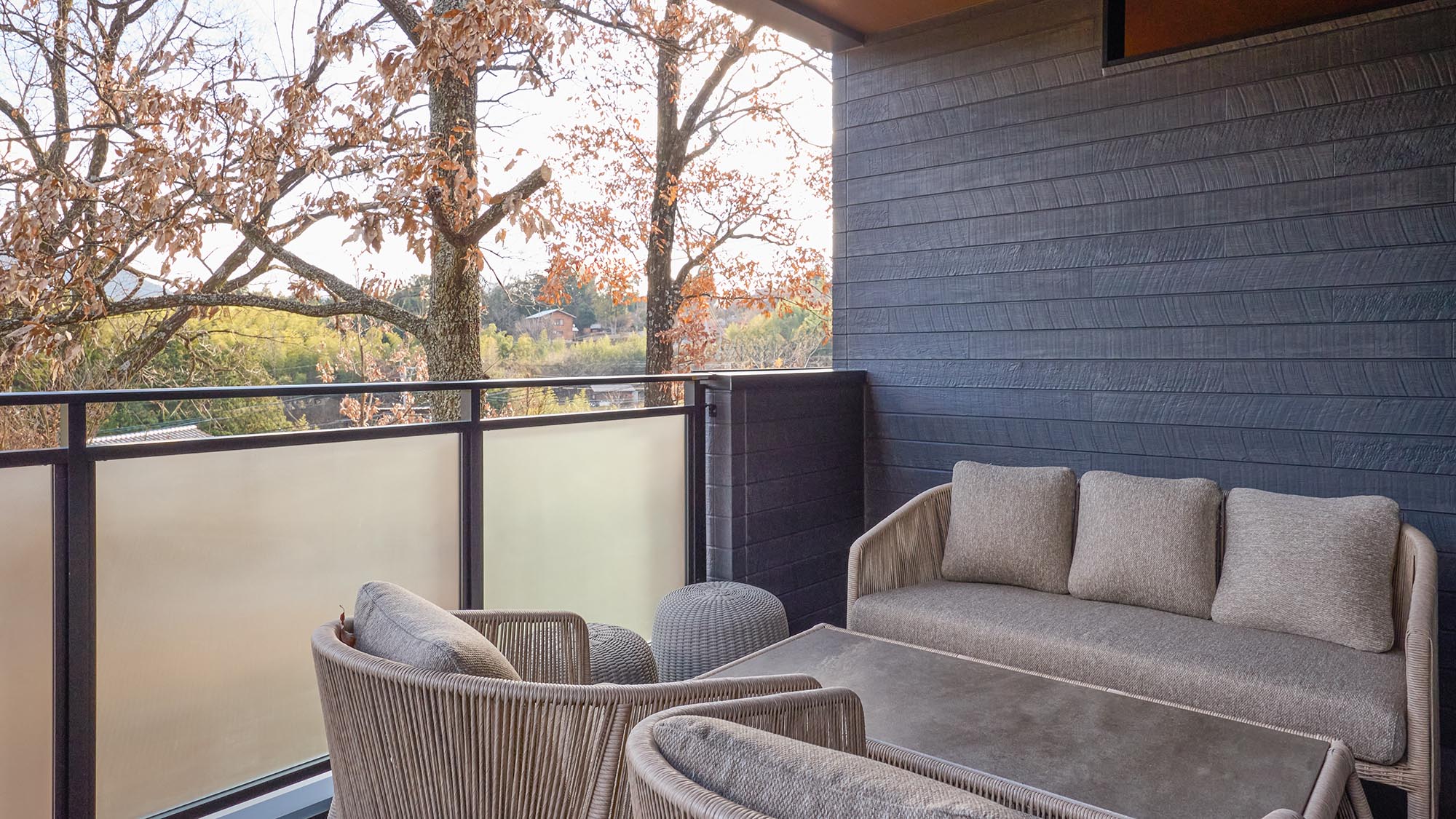 【A・Aペット：テラス】心地よい風と小鳥のさえずりを聴きながら寛げるテラス