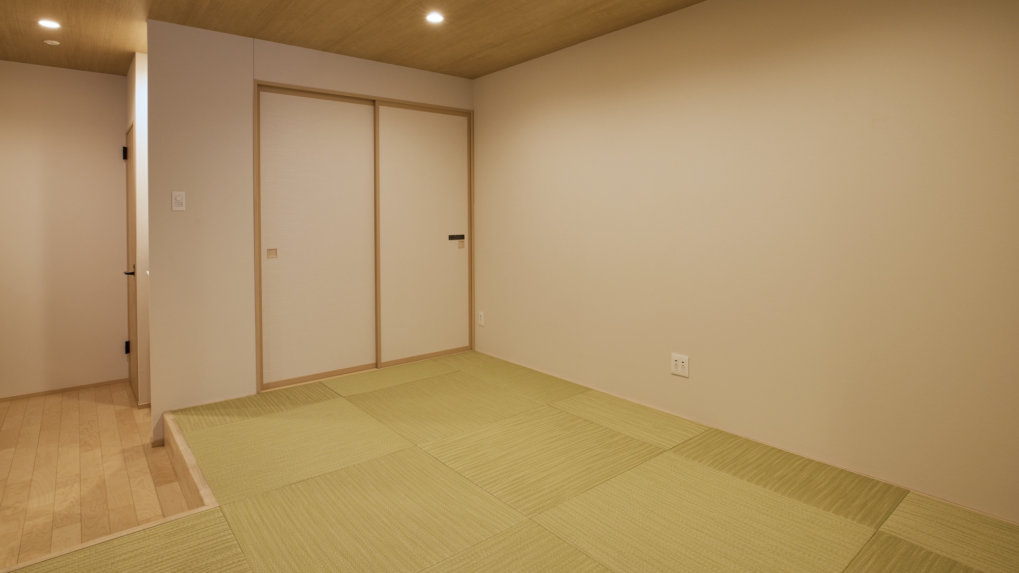 【客室:D】和の趣を感じる空間でお寛ぎいただけます