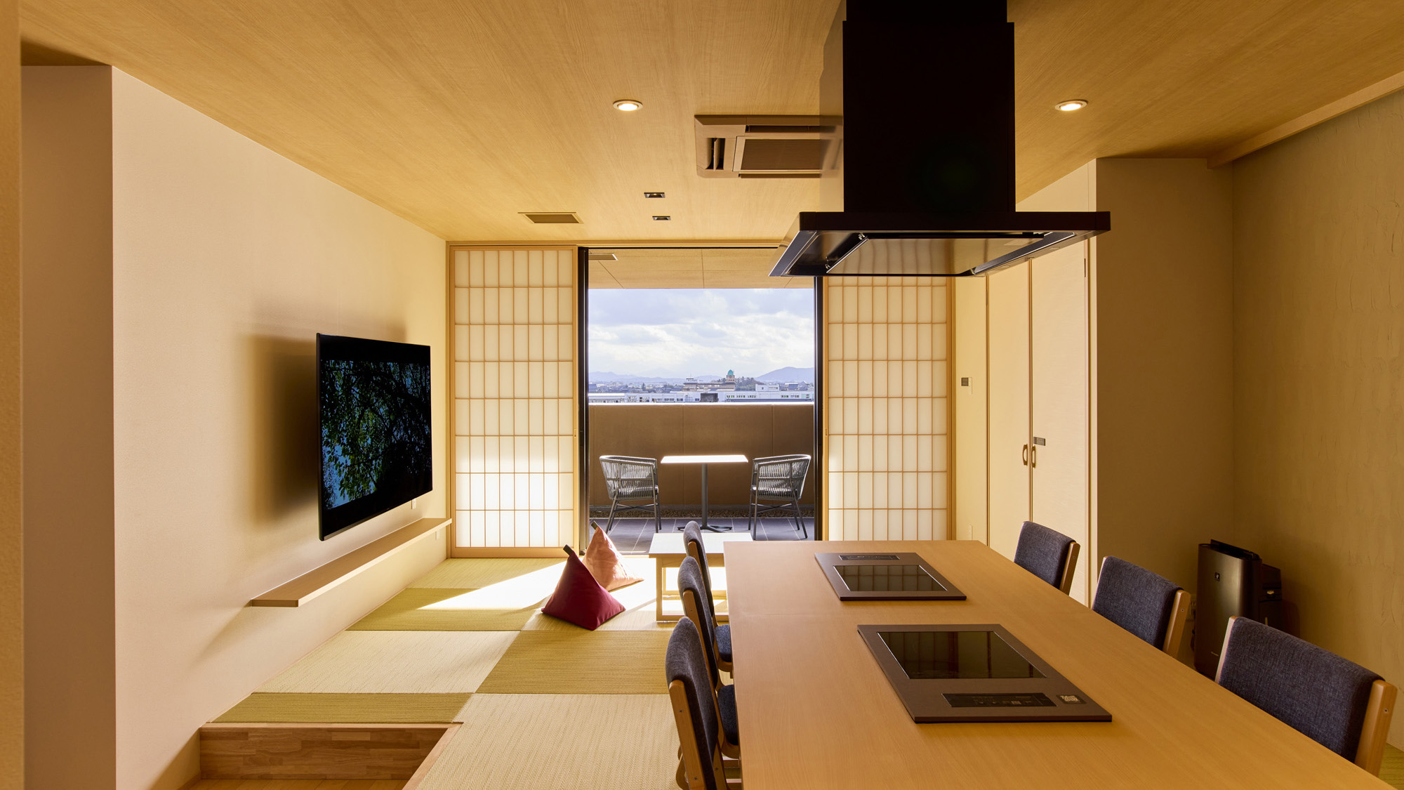 【客室:A】IHコンロ付きダイニングを備えたリビングルーム