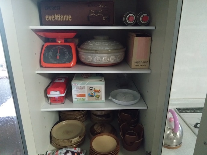 土鍋、秤なども揃っています