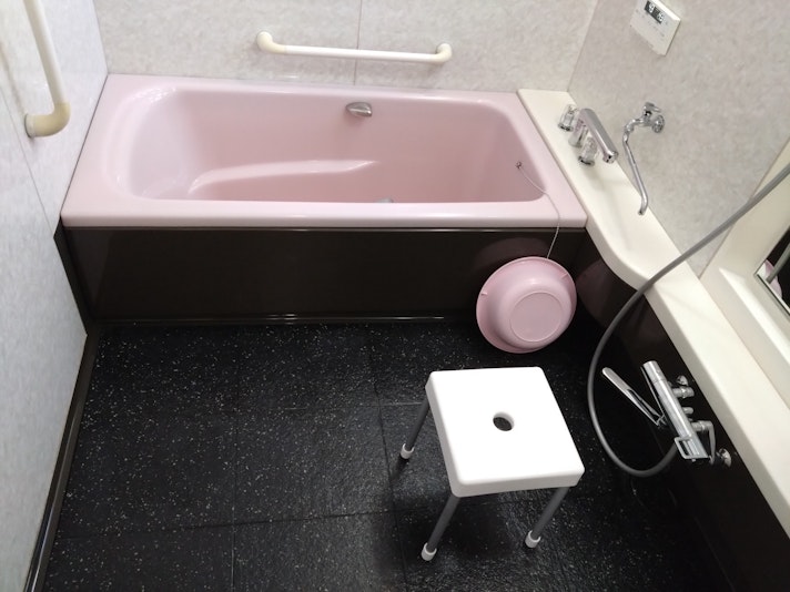 お風呂をご案内すると「ひろ～い」と言われます