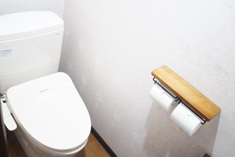 トイレはもちろんウォシュレット付きです。