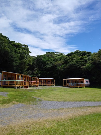 キャンピングハウス　全体