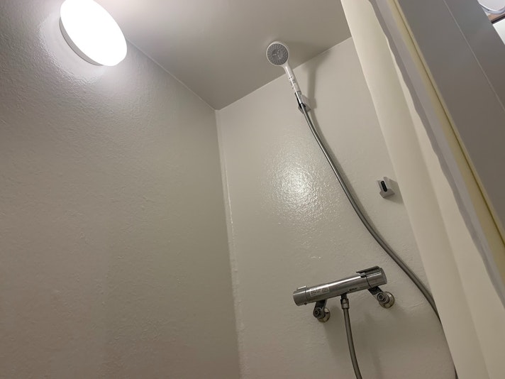 シャワー室