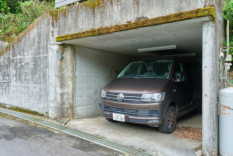 ・駐車場は１台のみです。路上駐車禁止