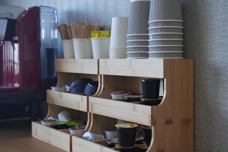 ロビーにてフリードリンクをご用意しております。