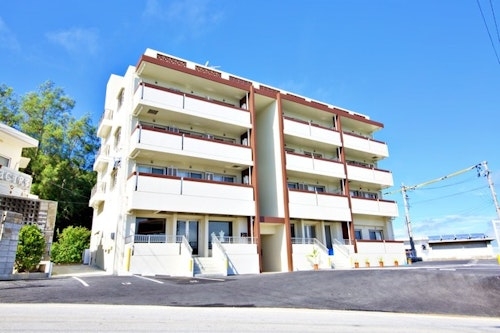 ＺＡ３９１　オーシャンテラス瀬底　４０３　＾