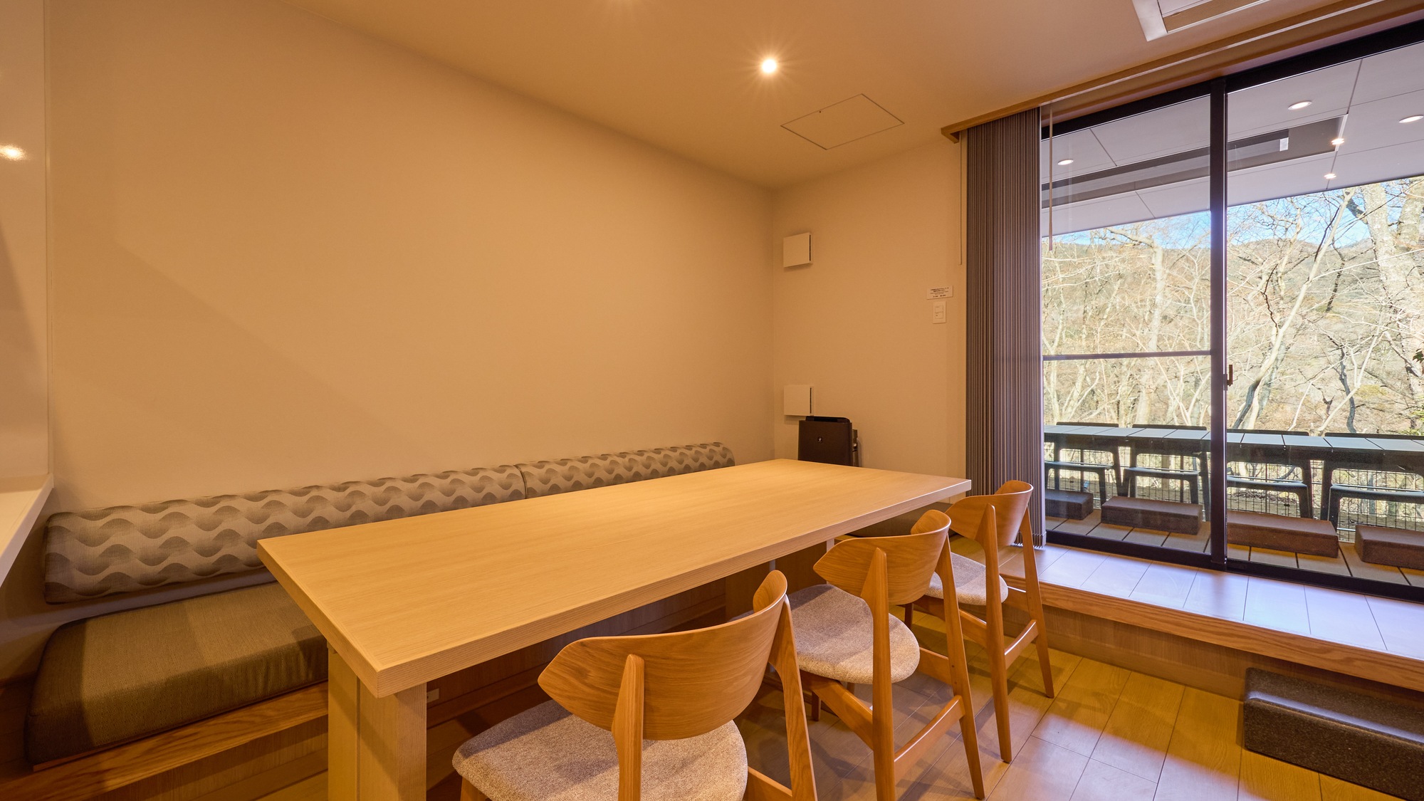 【Cペット】ダイニング